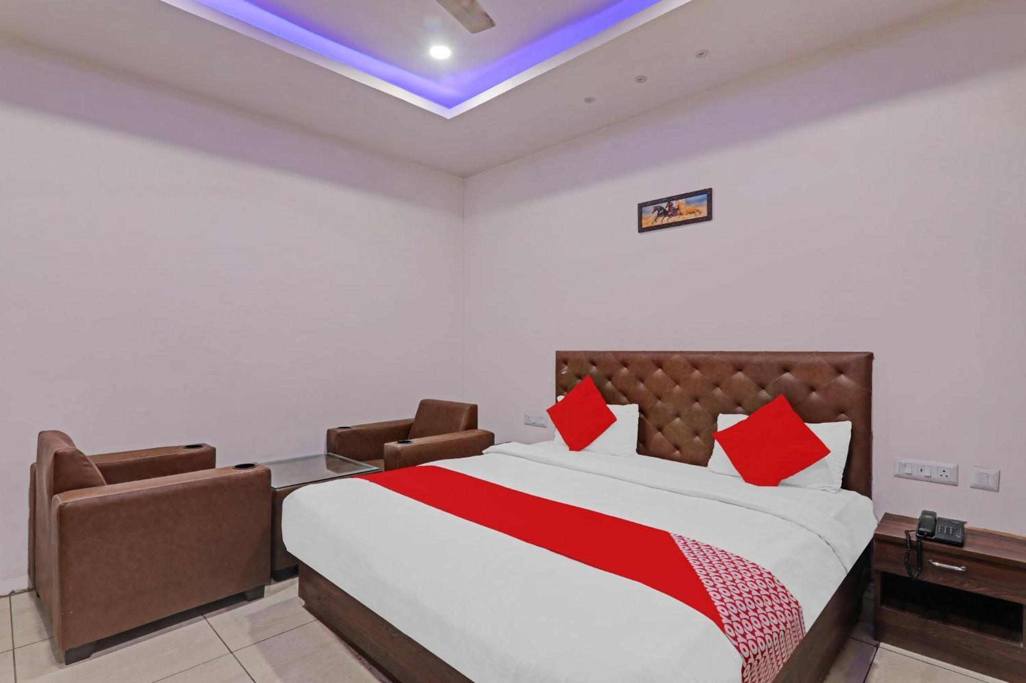 Super Hotel O Satya Shiv Inn Banthra Sikandarpur المظهر الخارجي الصورة
